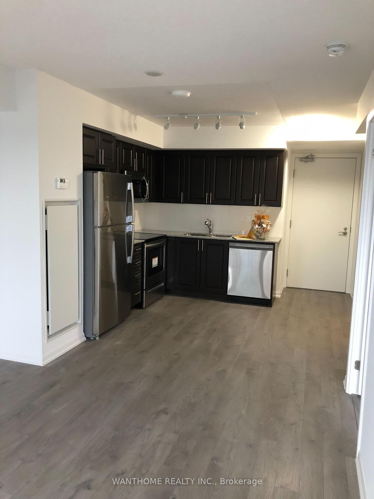 3091 Dufferin Street, Unit 1210 thumbnail 6