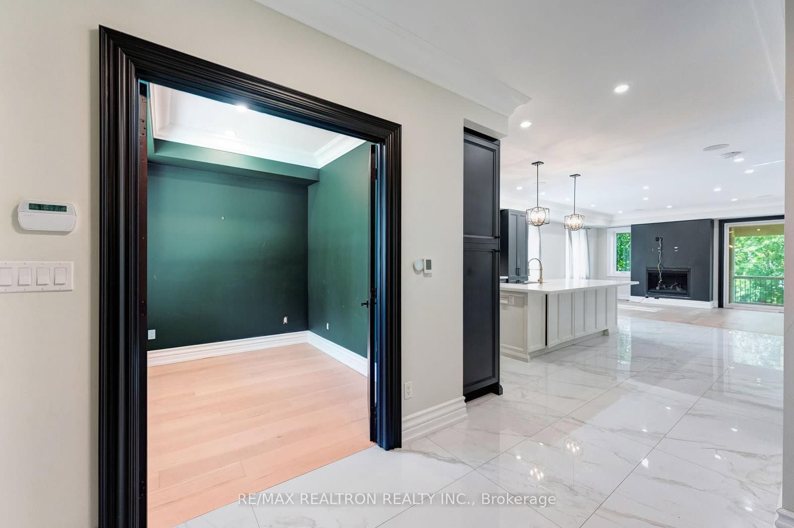 32 Bradfield Avenue W thumbnail 24