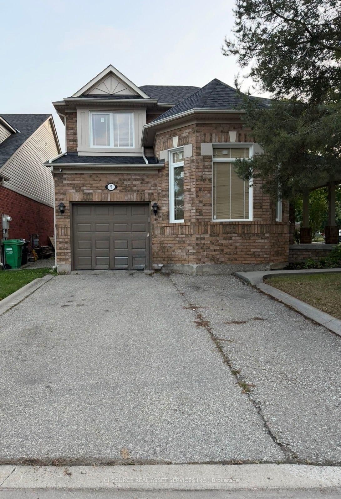 9 Unsworth Street - Image 1