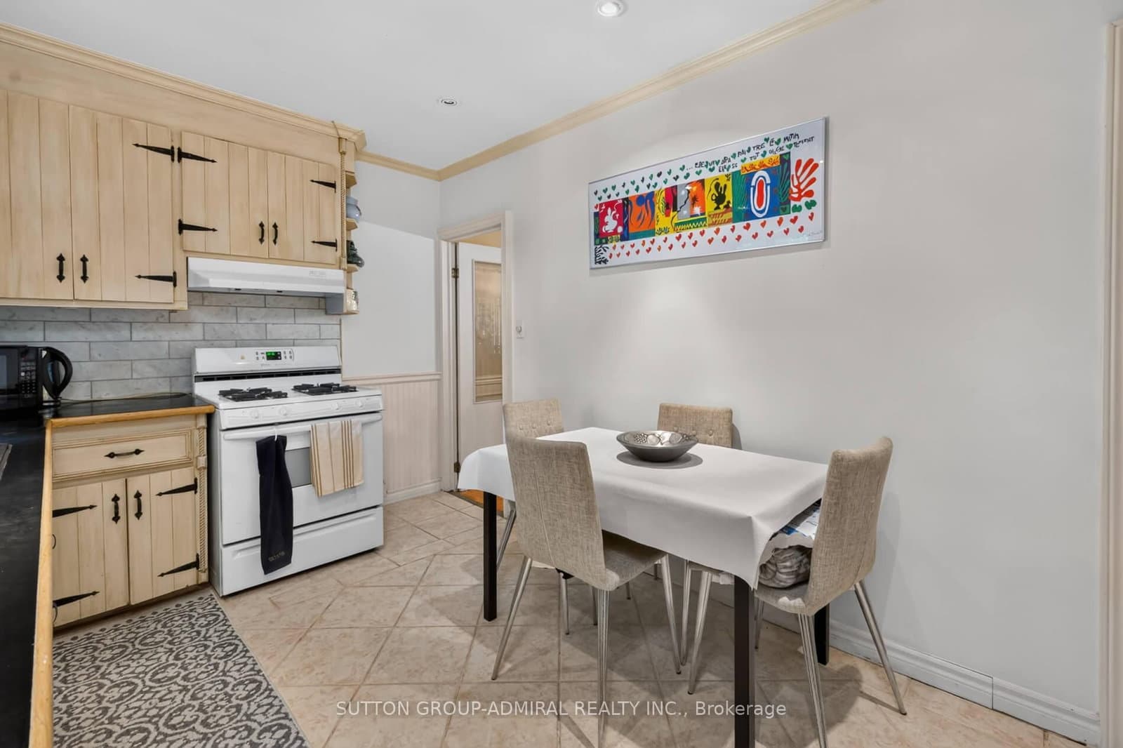 320 Weston Road thumbnail 10