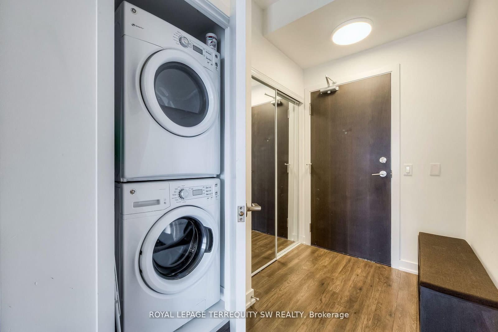10 Park Lawn Road, Unit 1208 thumbnail 12