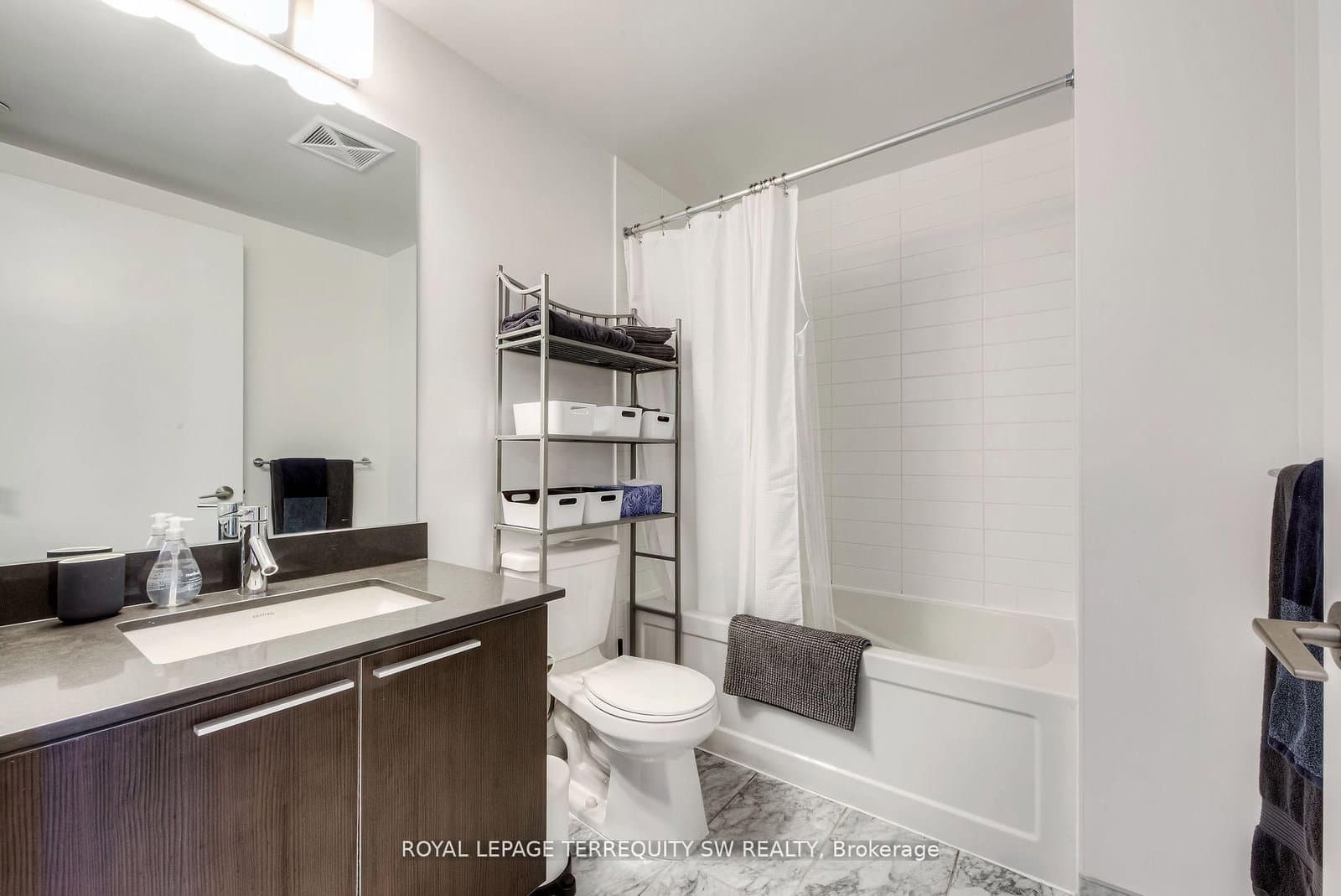 10 Park Lawn Road, Unit 1208 thumbnail 9