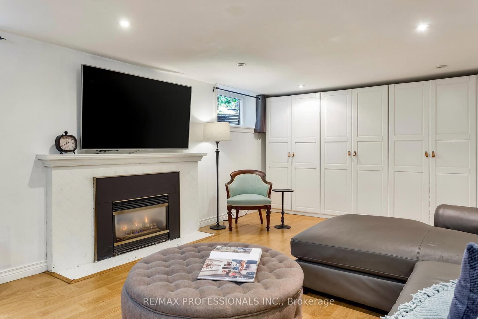 1364 Islington Avenue thumbnail 35