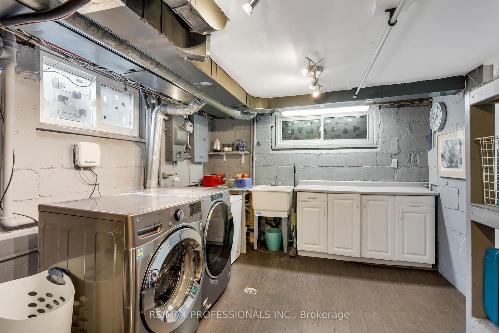 1364 Islington Avenue thumbnail 39