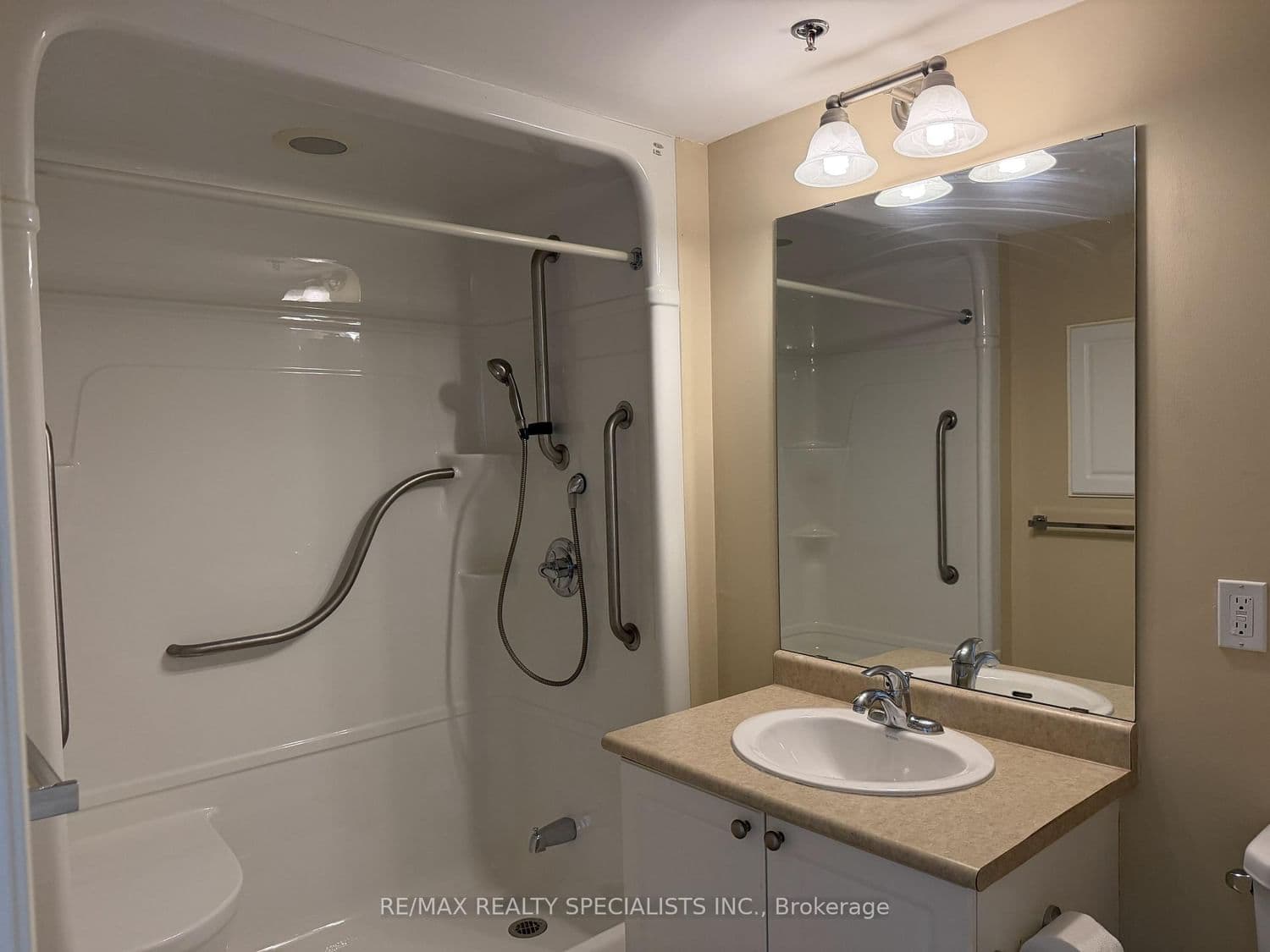 810 Scollard Court, Unit 1007 thumbnail 20