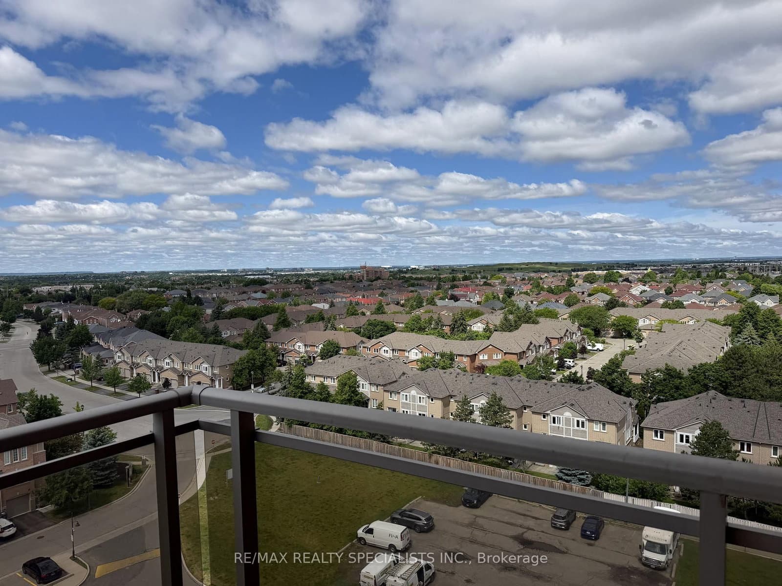 810 Scollard Court, Unit 1007 thumbnail 24