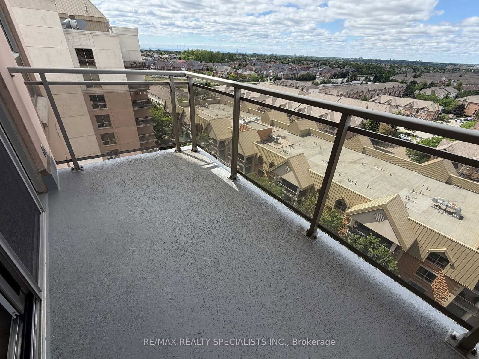 810 Scollard Court, Unit 1007 thumbnail 27