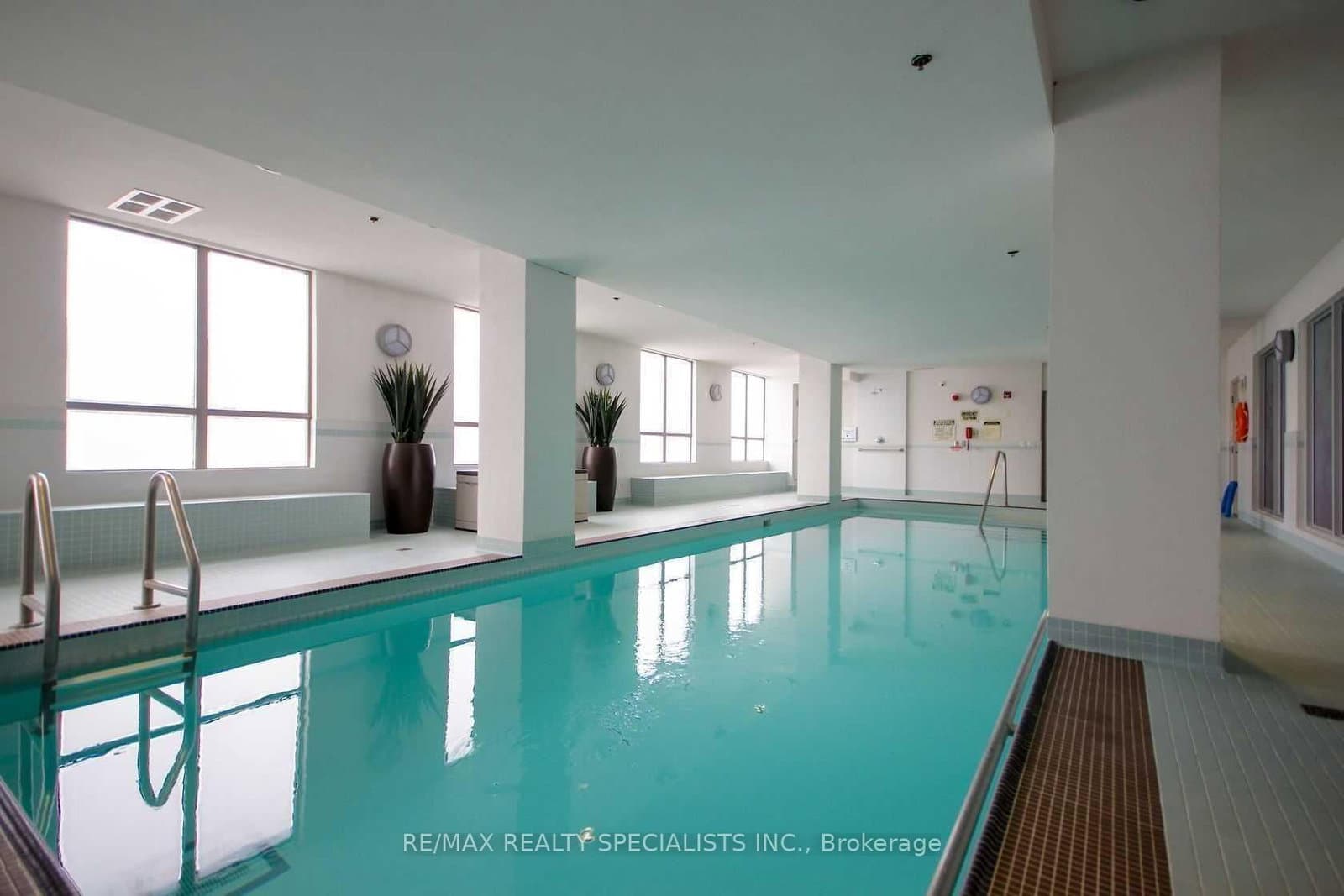 810 Scollard Court, Unit 1007 thumbnail 35