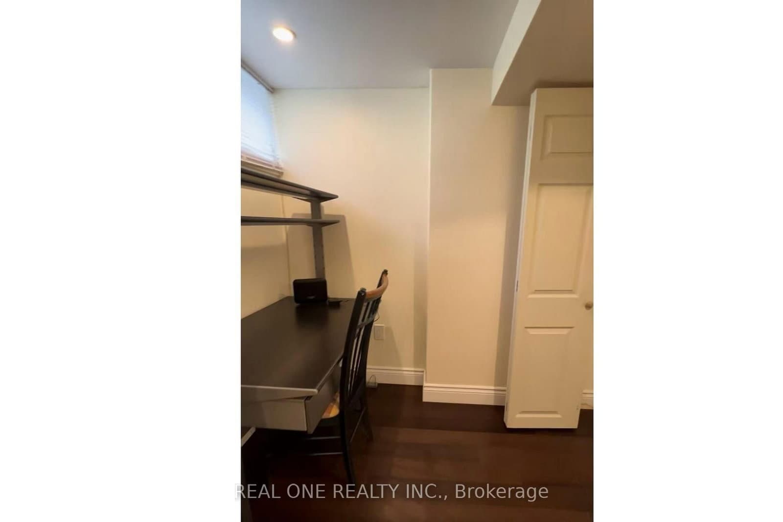 58 Sewell Drive, Unit Bsmt Room 1 thumbnail 3