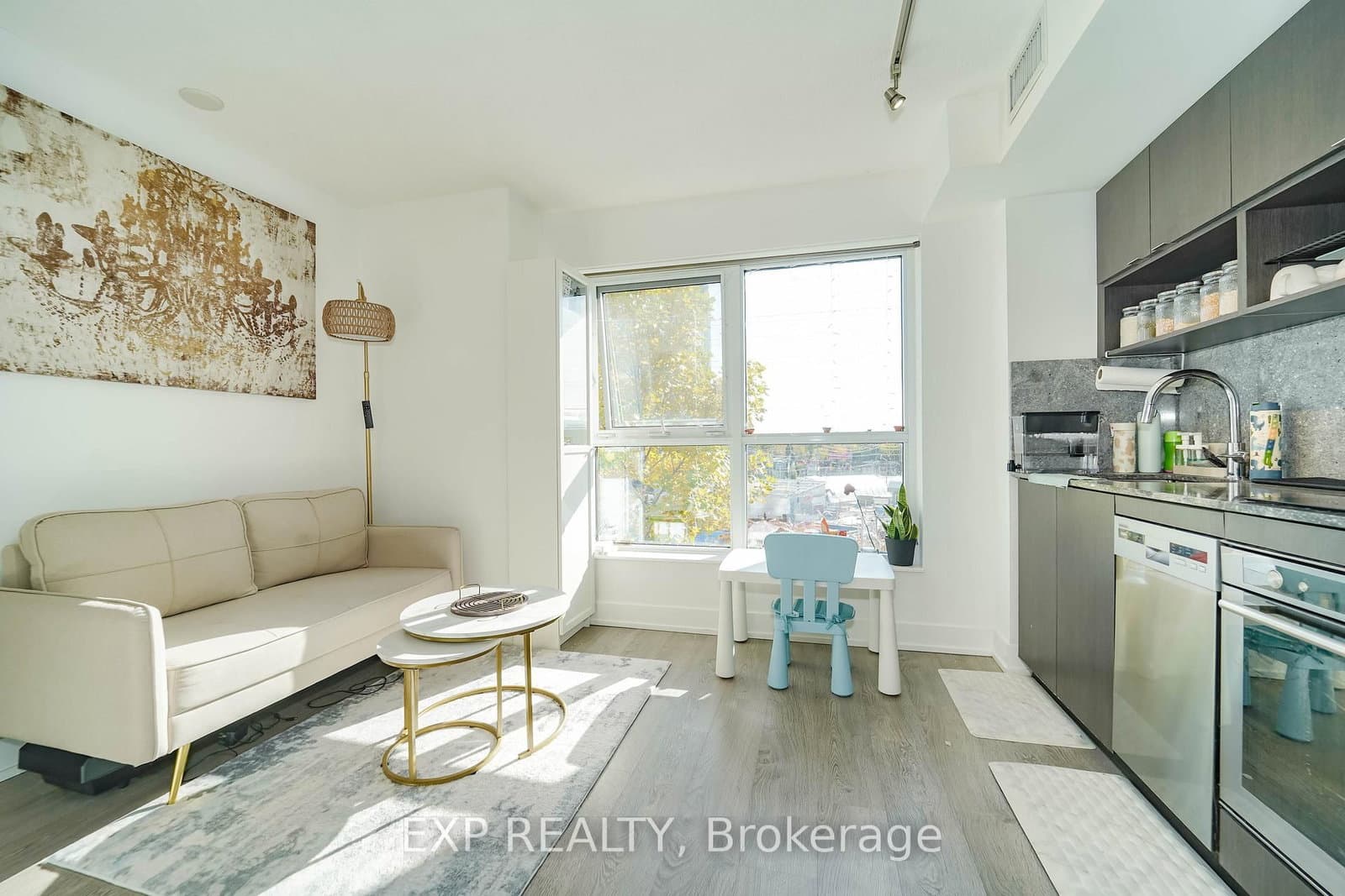 7 Mabelle Avenue, Unit 308A thumbnail 5