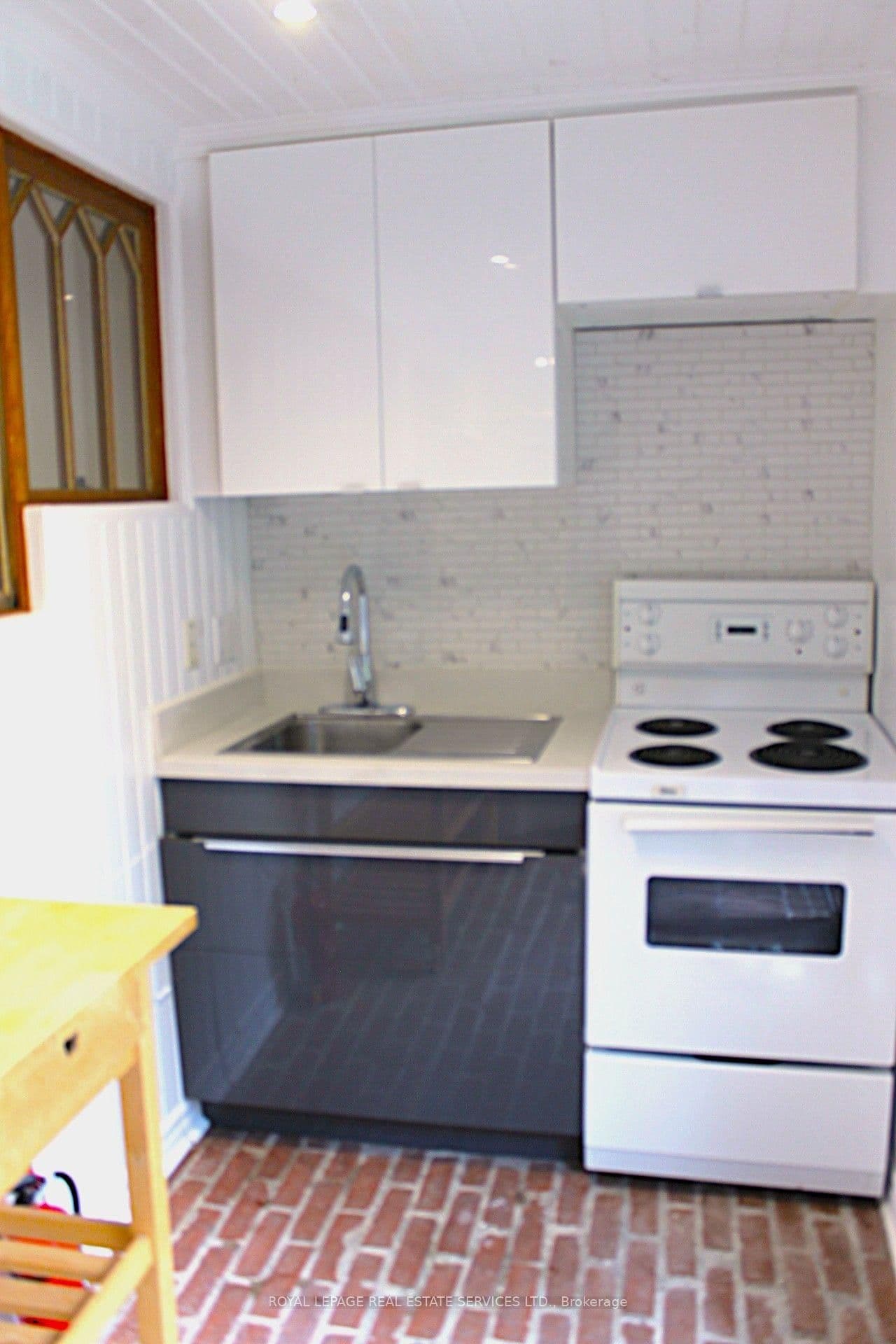 82 Galley Avenue, Unit Lower L thumbnail 4