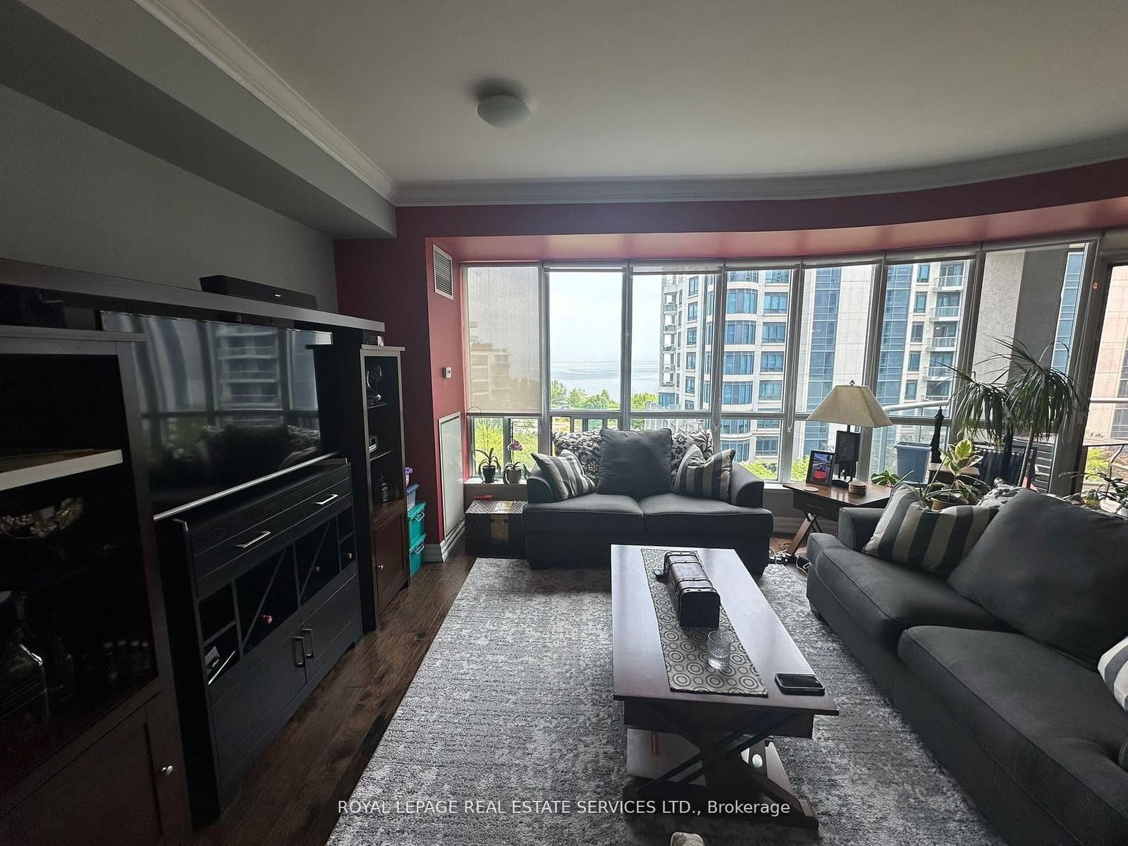 2083 W Lake Shore Boulevard, Unit 511 thumbnail 3