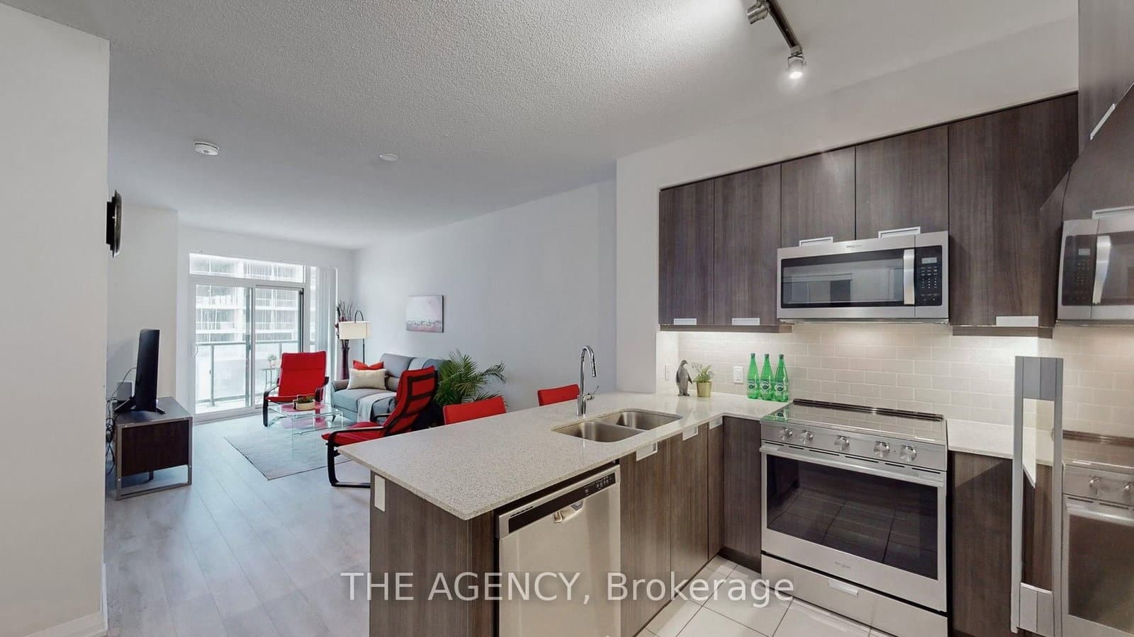 35 Watergarden Drive, Unit 820 thumbnail 16