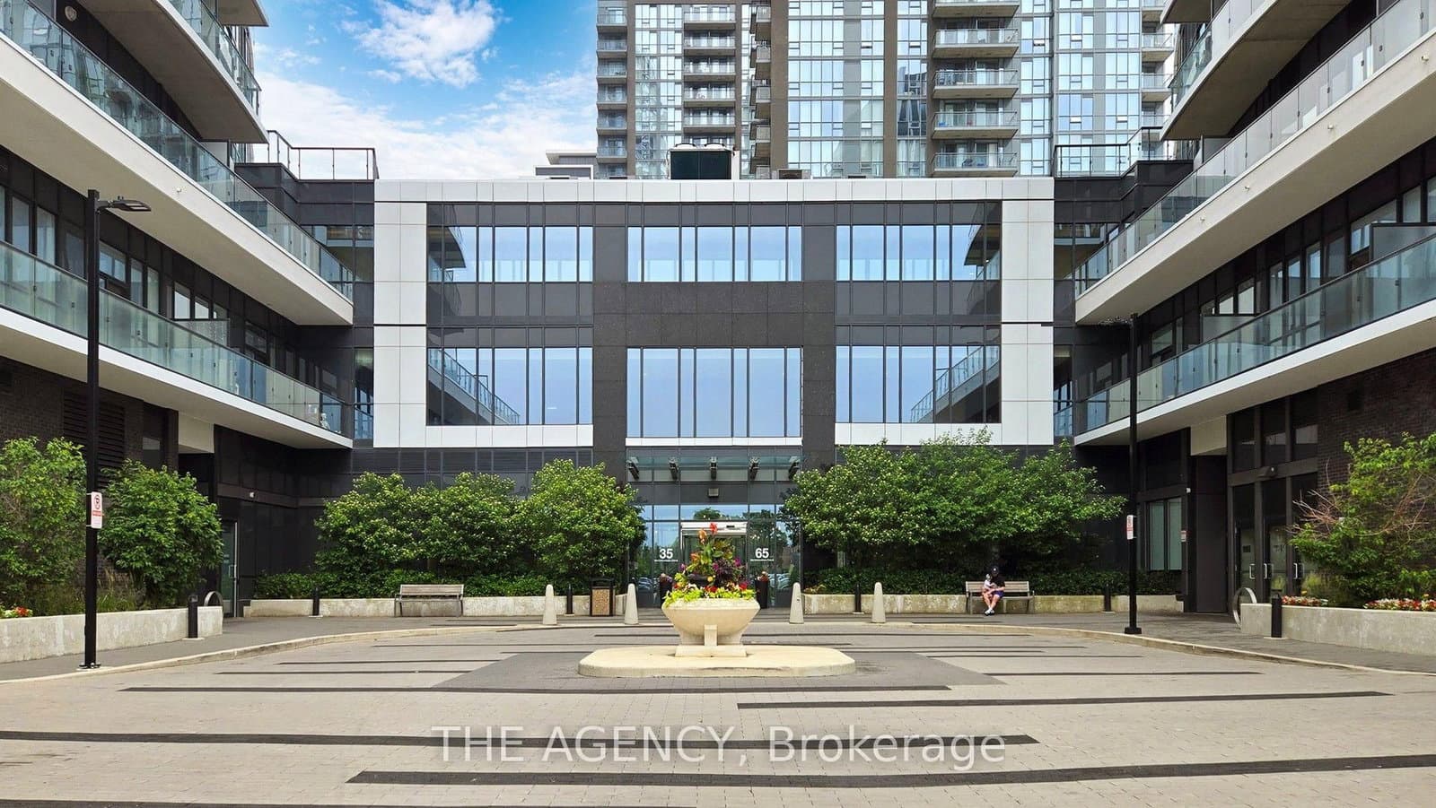 35 Watergarden Drive, Unit 820 thumbnail 2