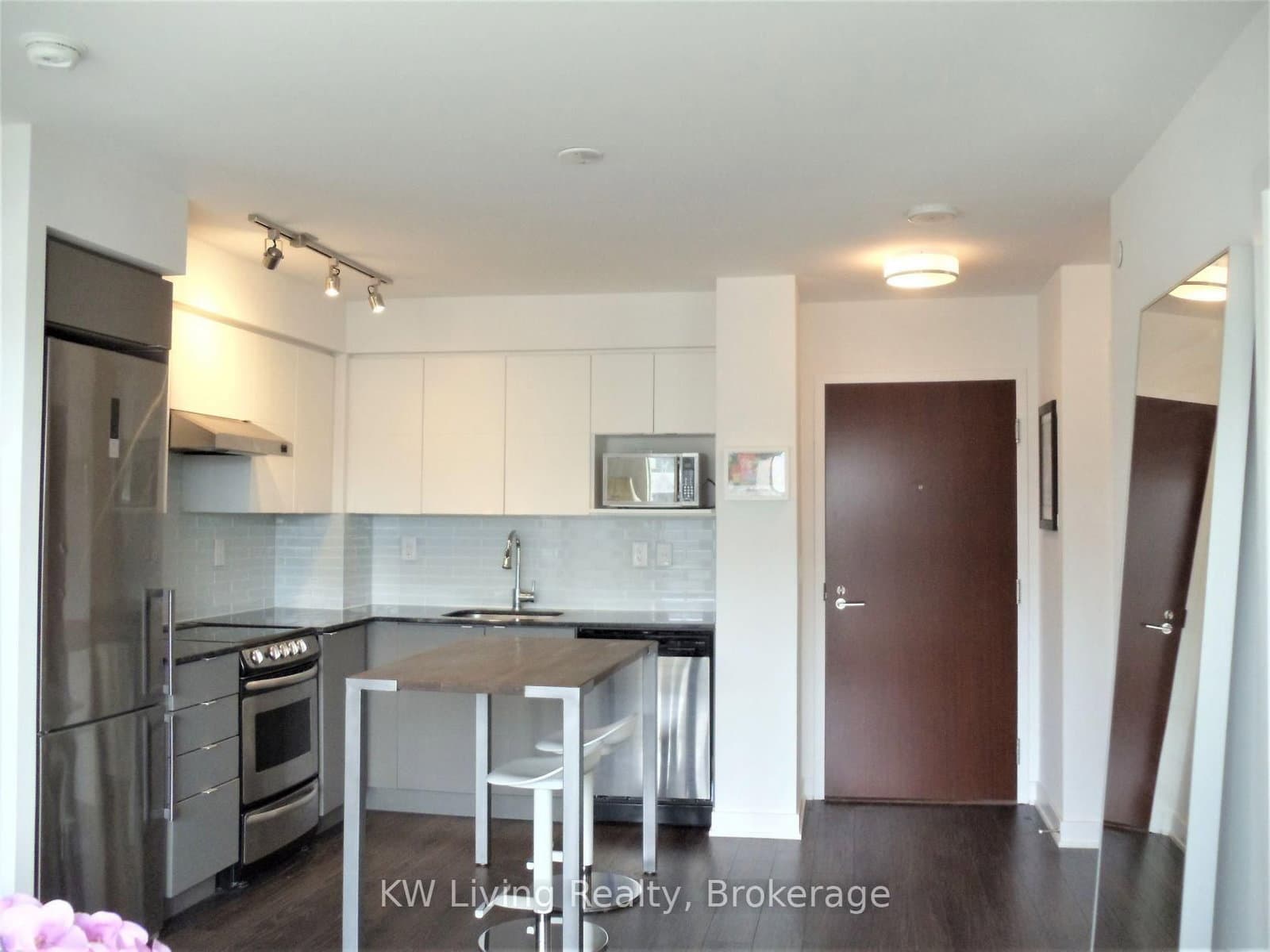 160 Flemington Road, Unit 603 thumbnail 12