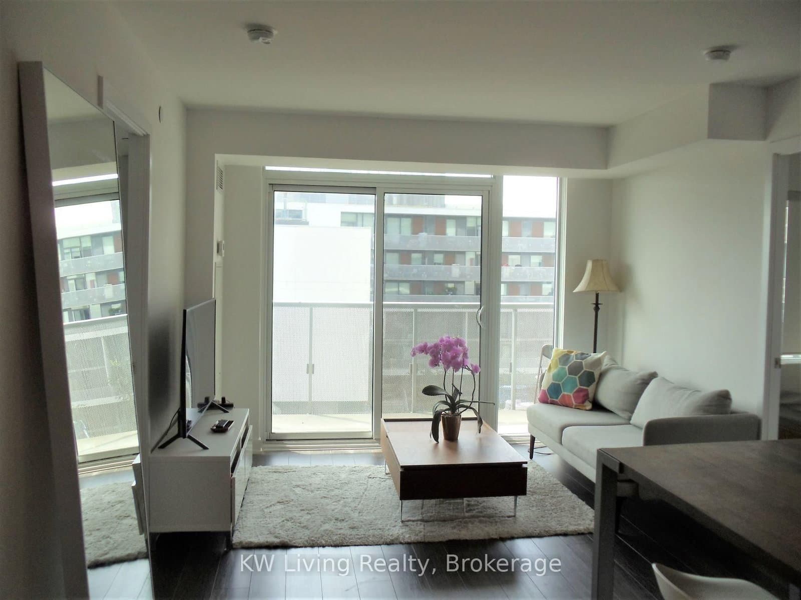 160 Flemington Road, Unit 603 thumbnail 8