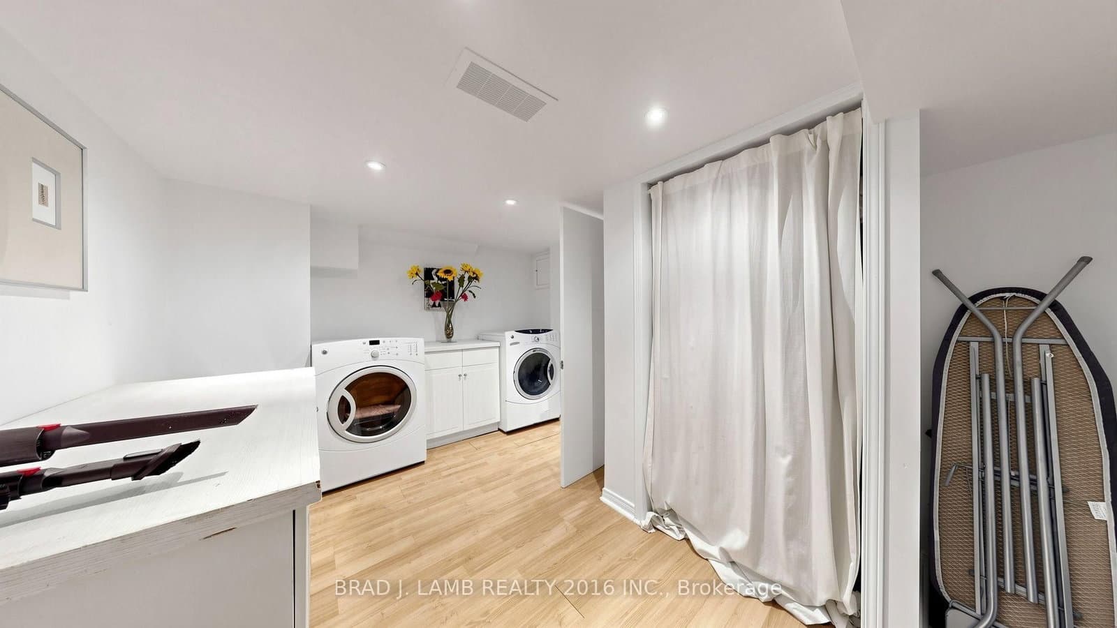 154 Fairview Avenue thumbnail 17