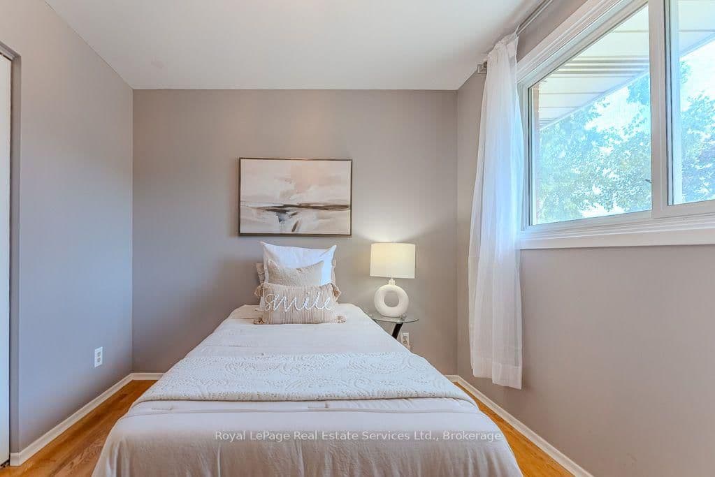 668 Maclaren Drive thumbnail 15
