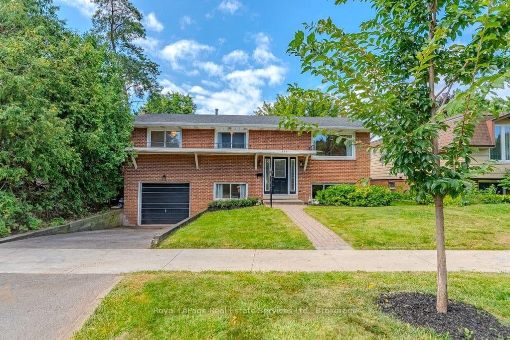 668 Maclaren Drive thumbnail 2