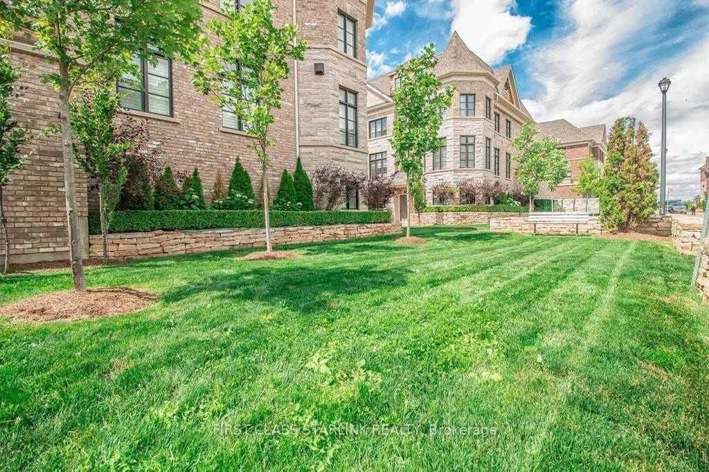 2058 Queensborough Gate, Unit 34 thumbnail 14