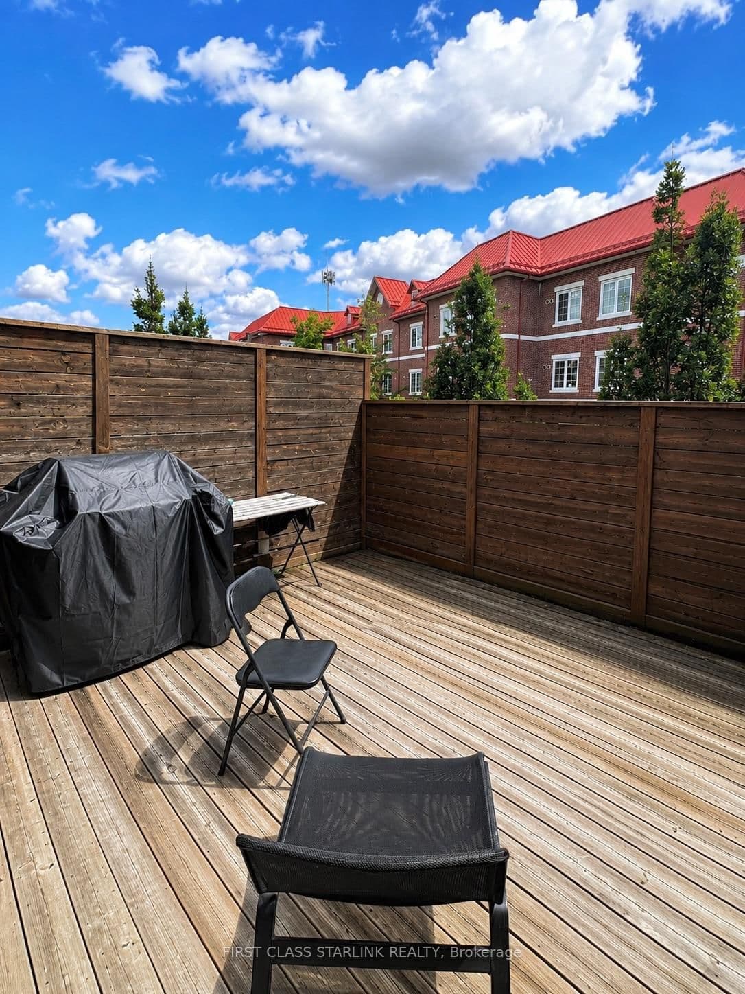 2058 Queensborough Gate, Unit 34 thumbnail 16