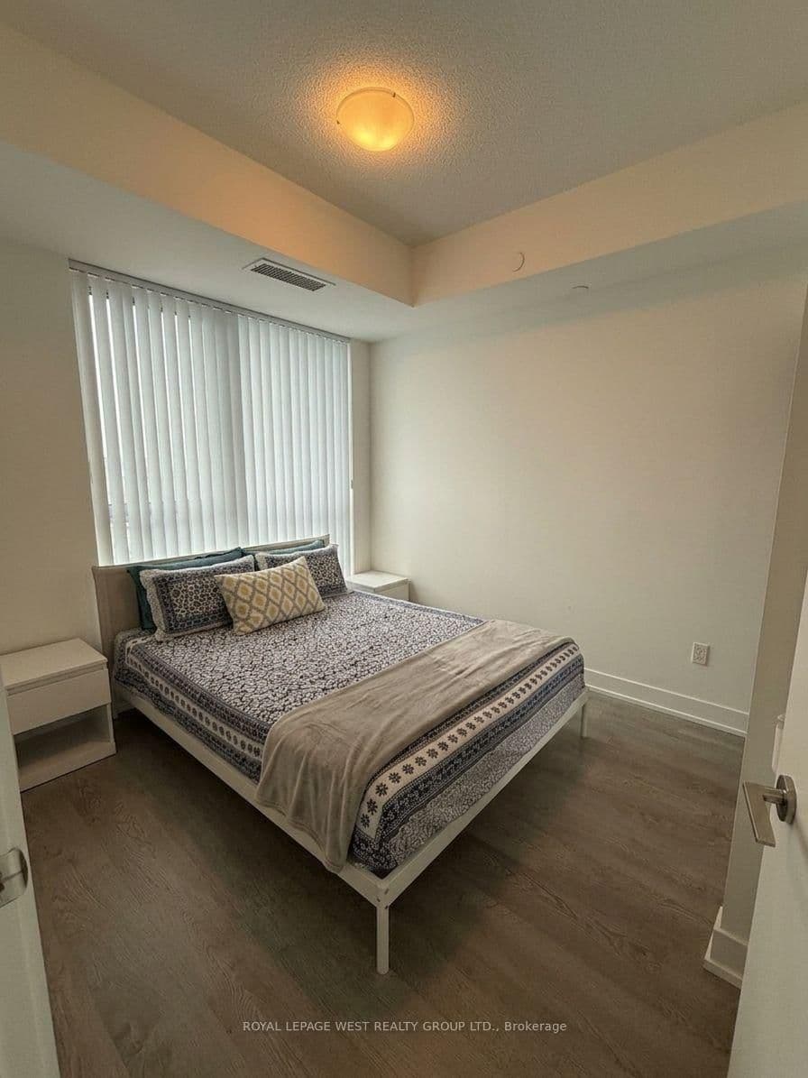 9 Mabelle Avenue, Unit 3015 thumbnail 5
