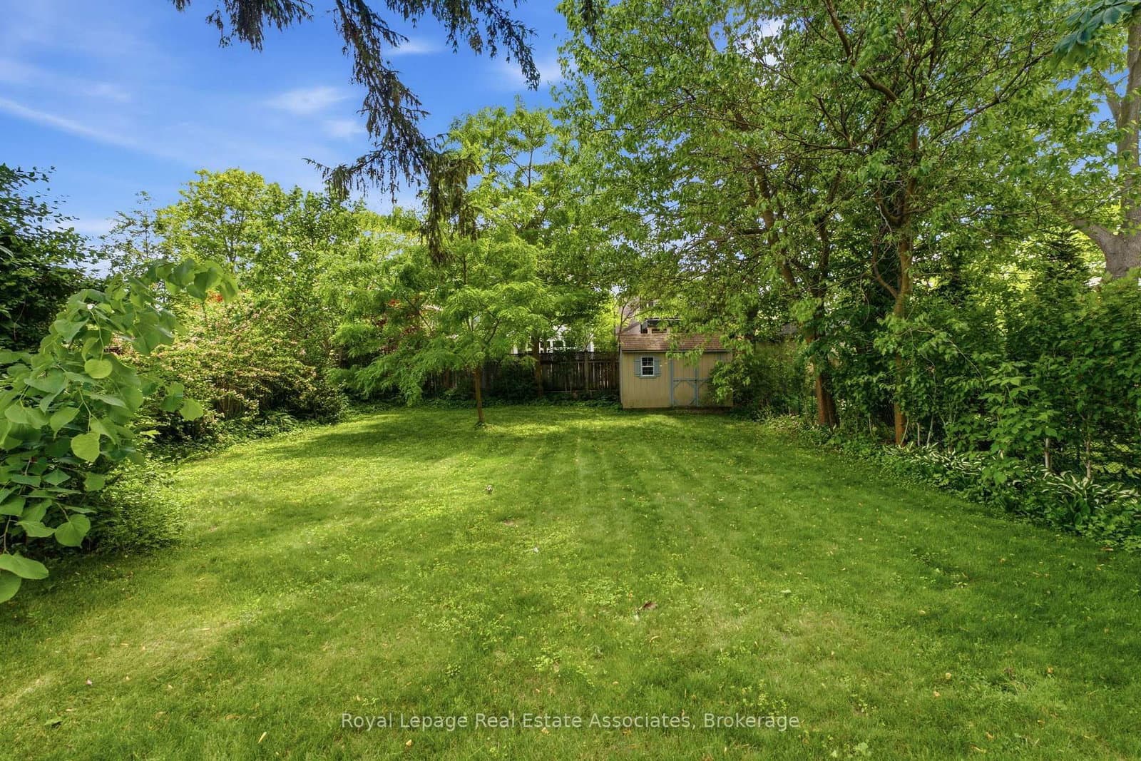 64 Eaglewood Boulevard thumbnail 34