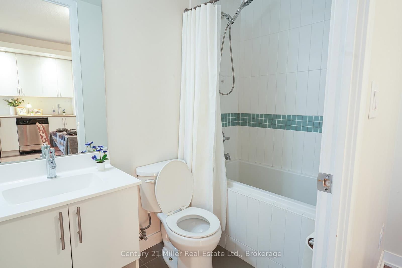 165 Legion Road N, Unit 1634 thumbnail 17