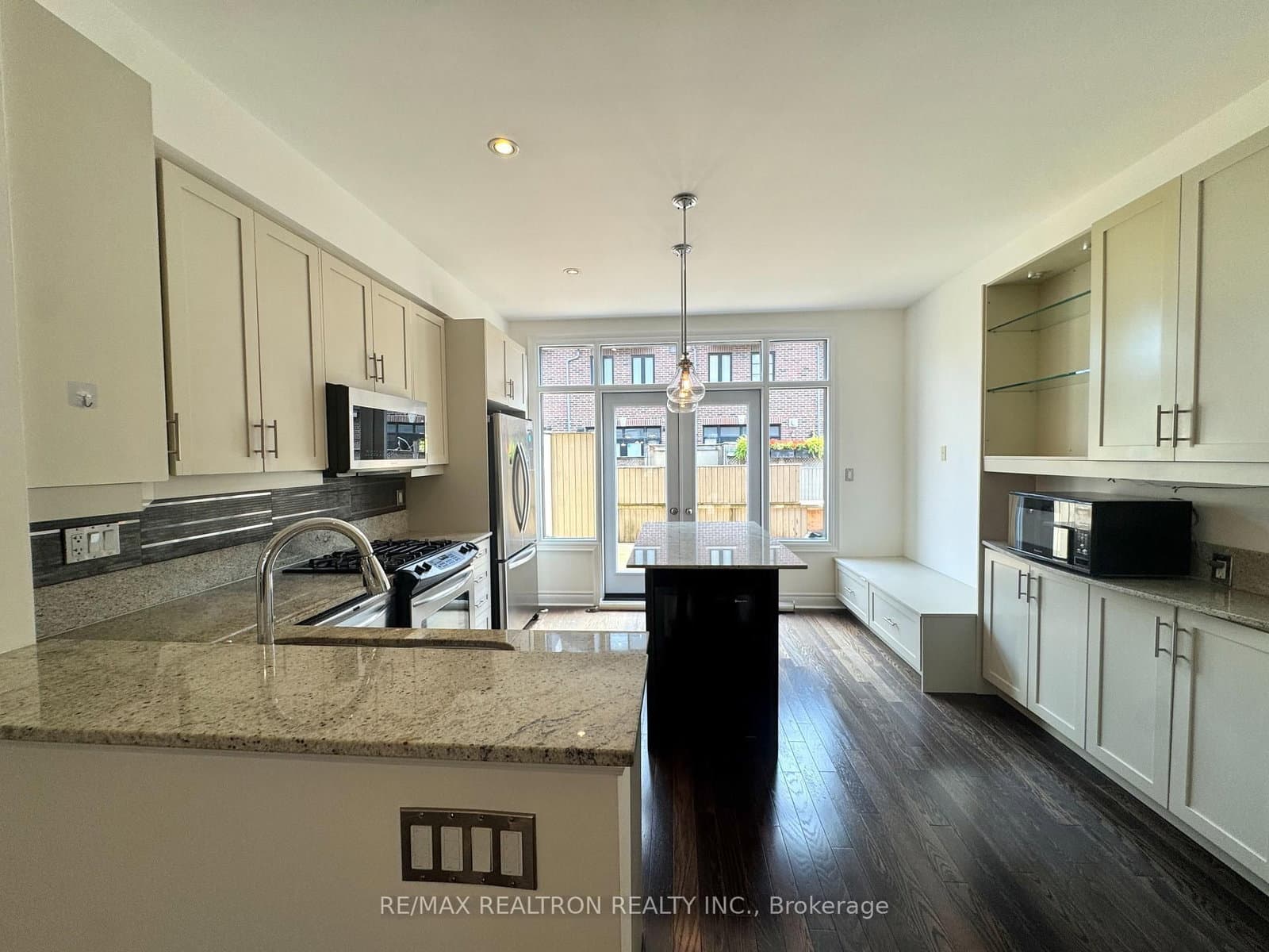 54 Cormier Heights thumbnail 2