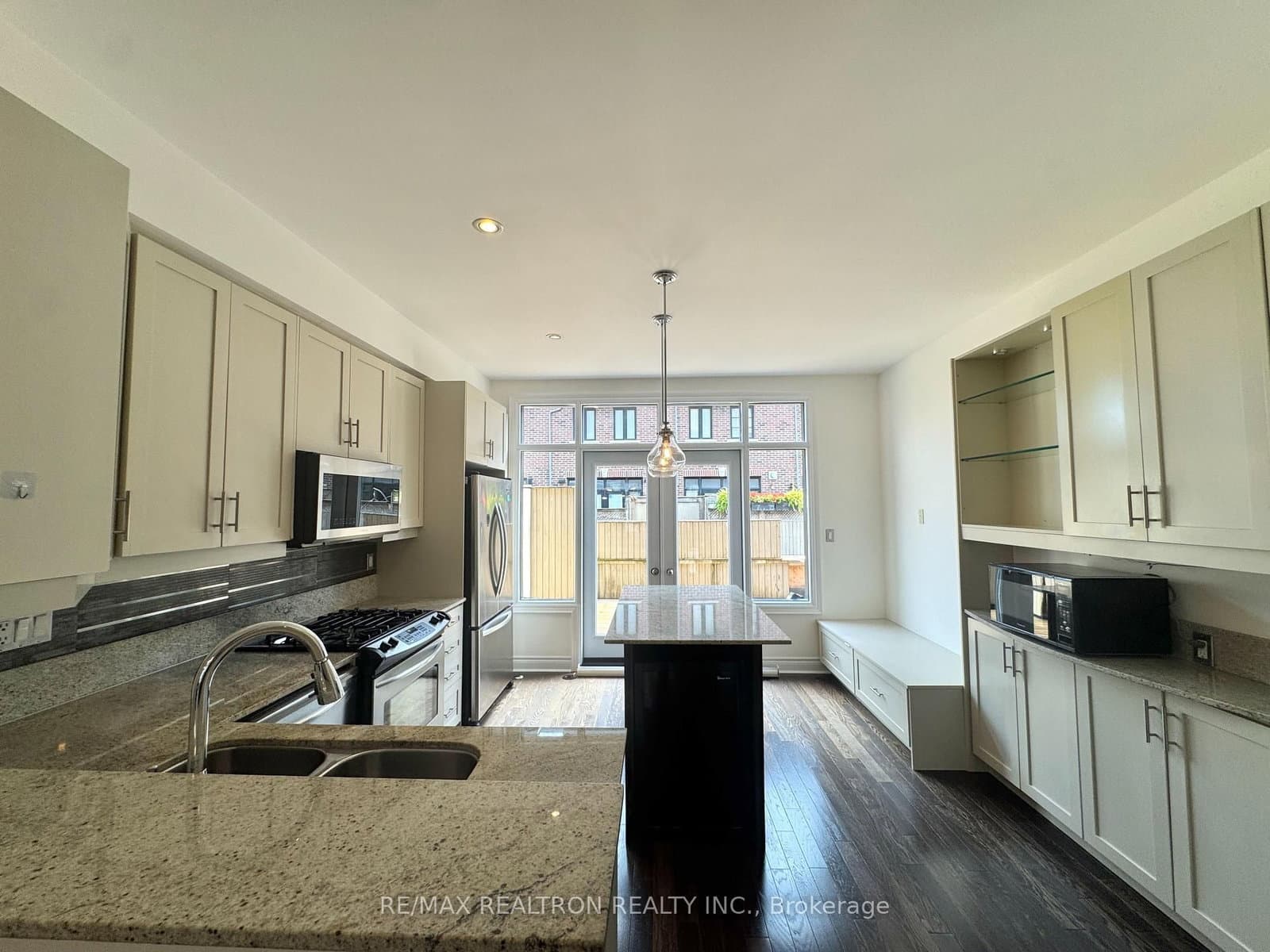 54 Cormier Heights thumbnail 3