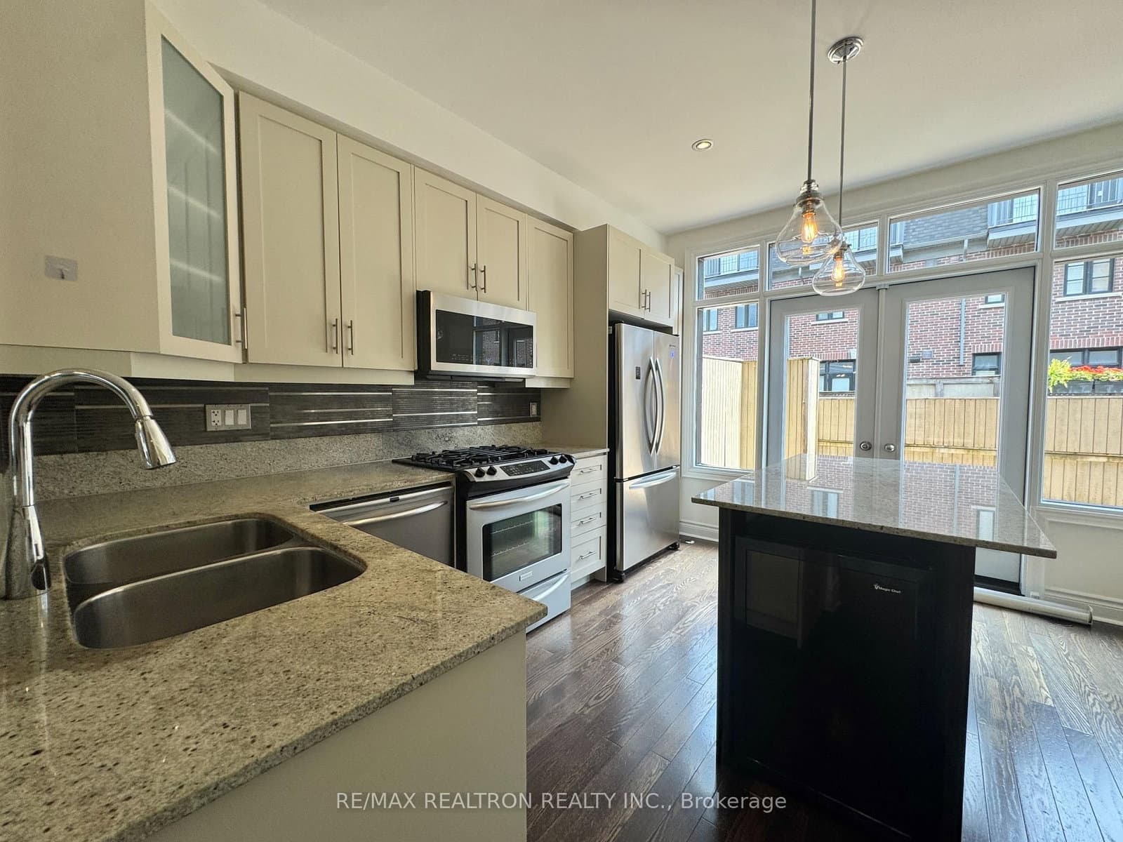 54 Cormier Heights thumbnail 4