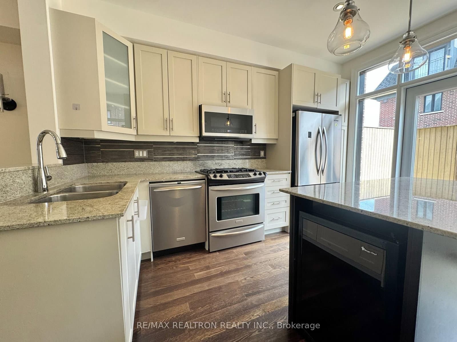 54 Cormier Heights thumbnail 5