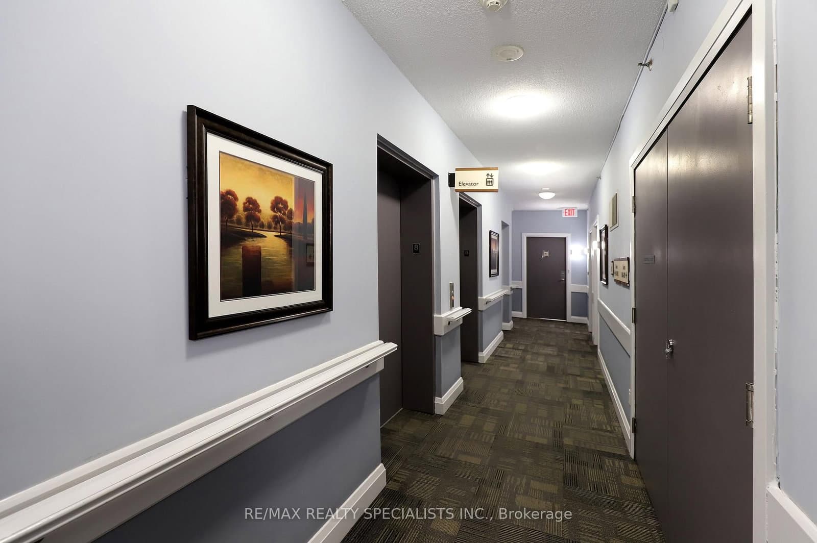 810 Scollard Court, Unit 809 thumbnail 3