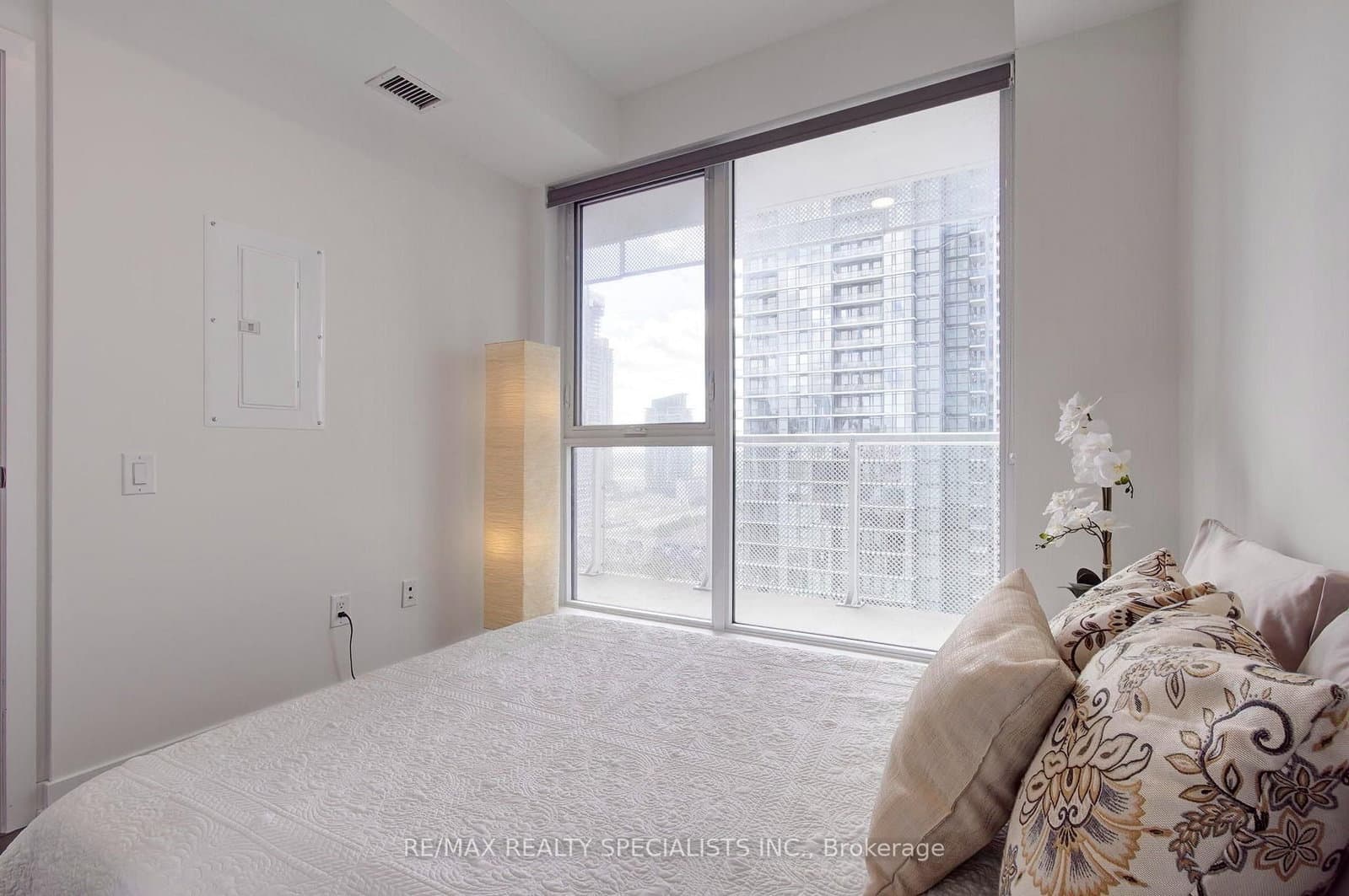 4065 Confederation Parkway, Unit 1611 thumbnail 16
