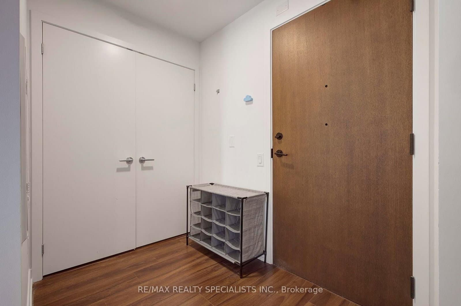 4065 Confederation Parkway, Unit 1611 thumbnail 4