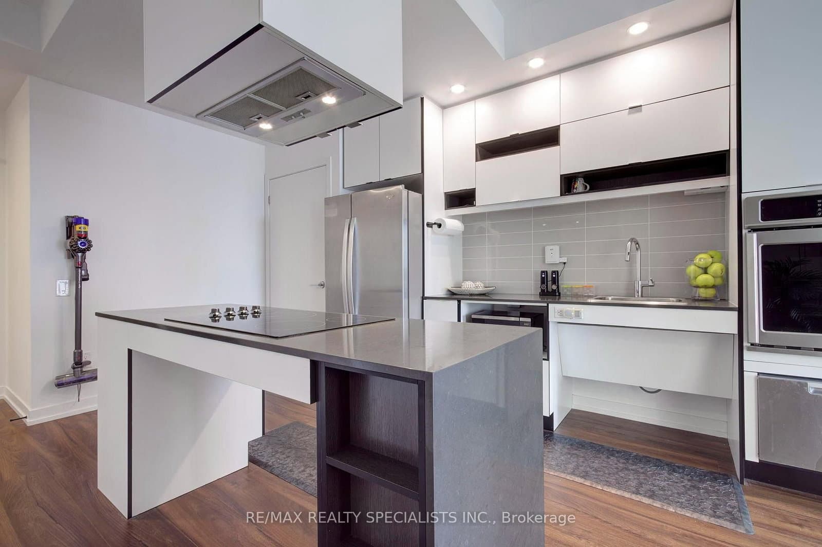 4065 Confederation Parkway, Unit 1611 thumbnail 9