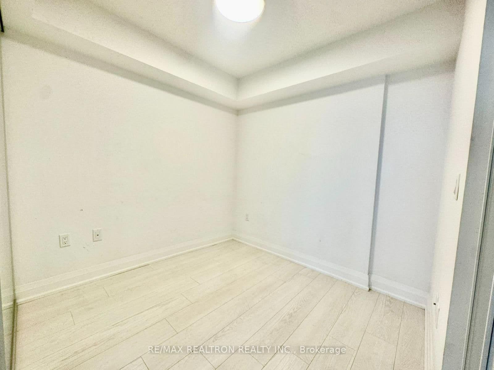 30 Gibbs Road, Unit 1310 thumbnail 13