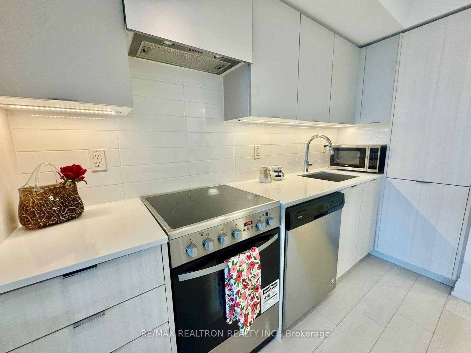 30 Gibbs Road, Unit 1310 thumbnail 5