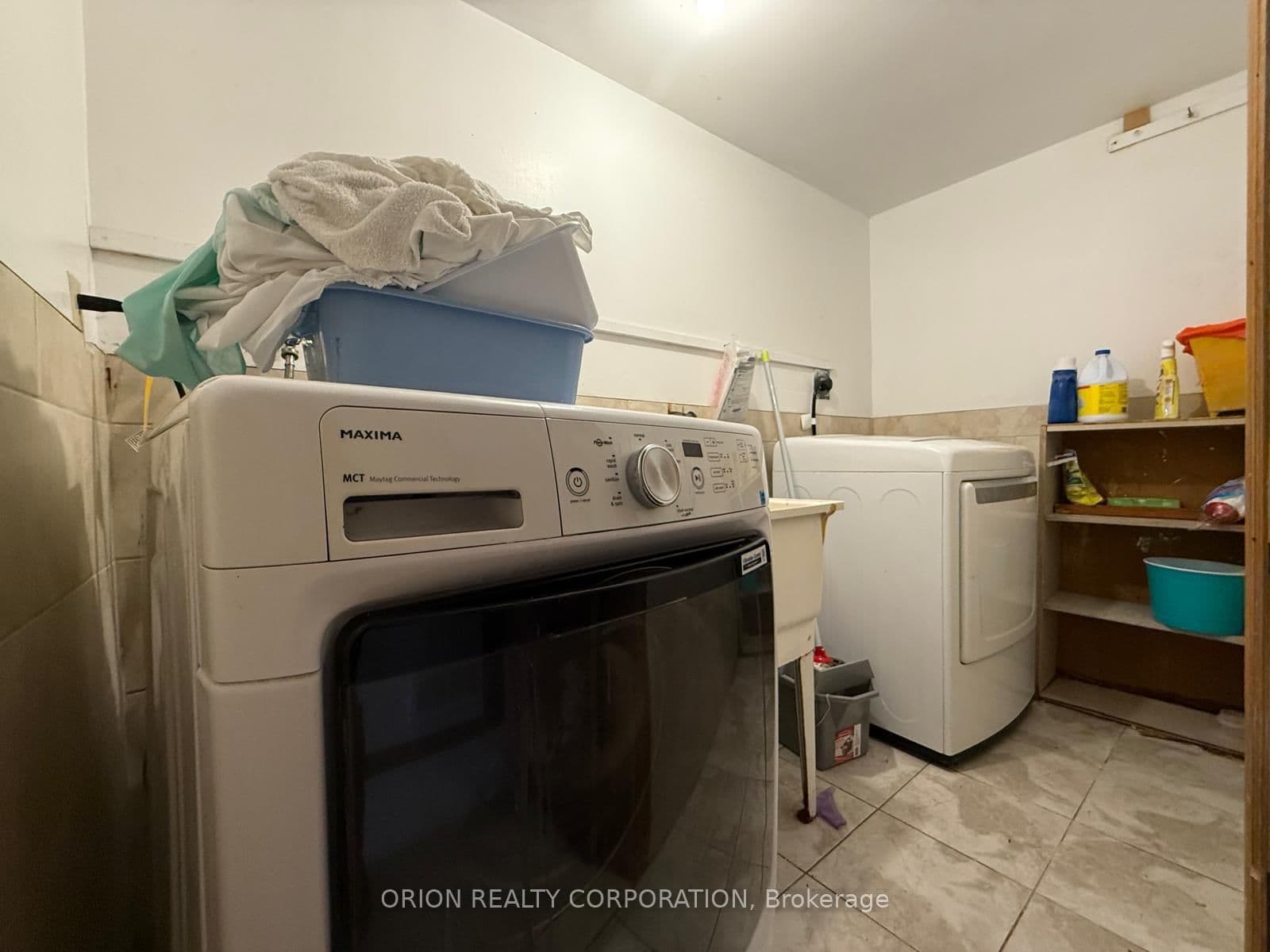 274 Viewmount Avenue, Unit Upper thumbnail 17