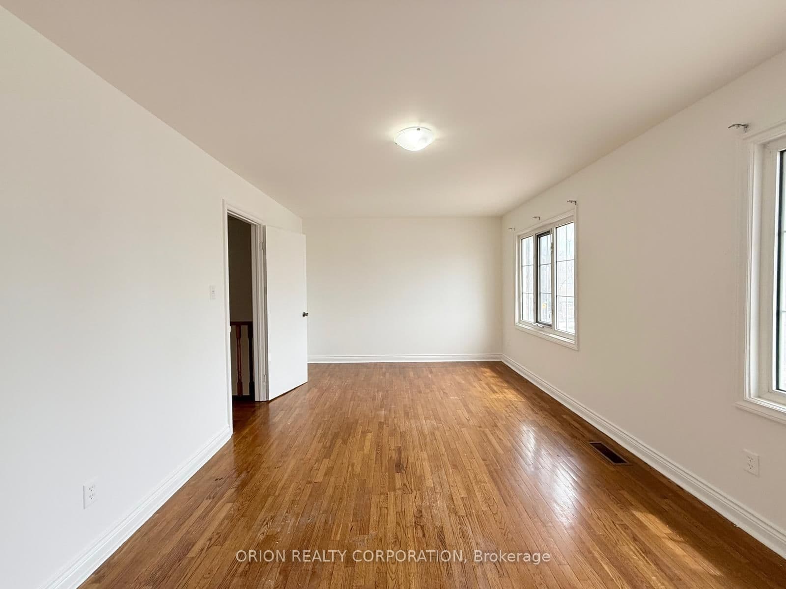 274 Viewmount Avenue, Unit Upper thumbnail 20