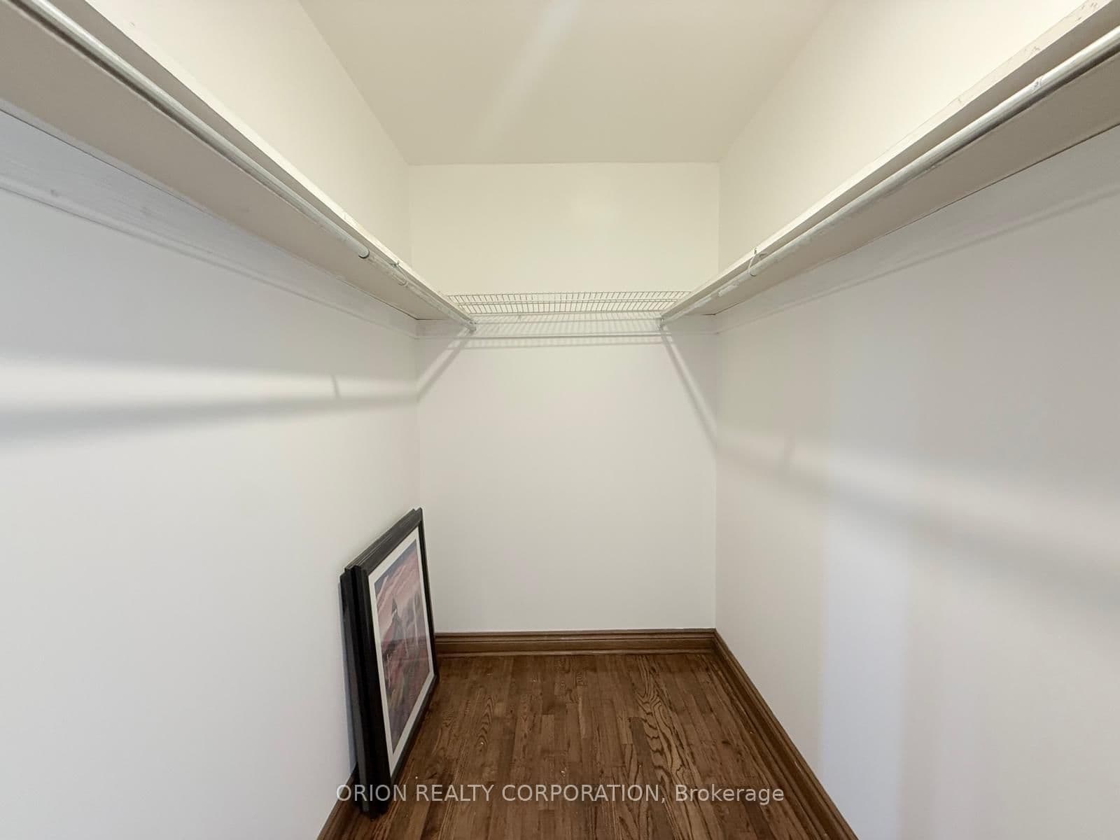 274 Viewmount Avenue, Unit Upper thumbnail 22