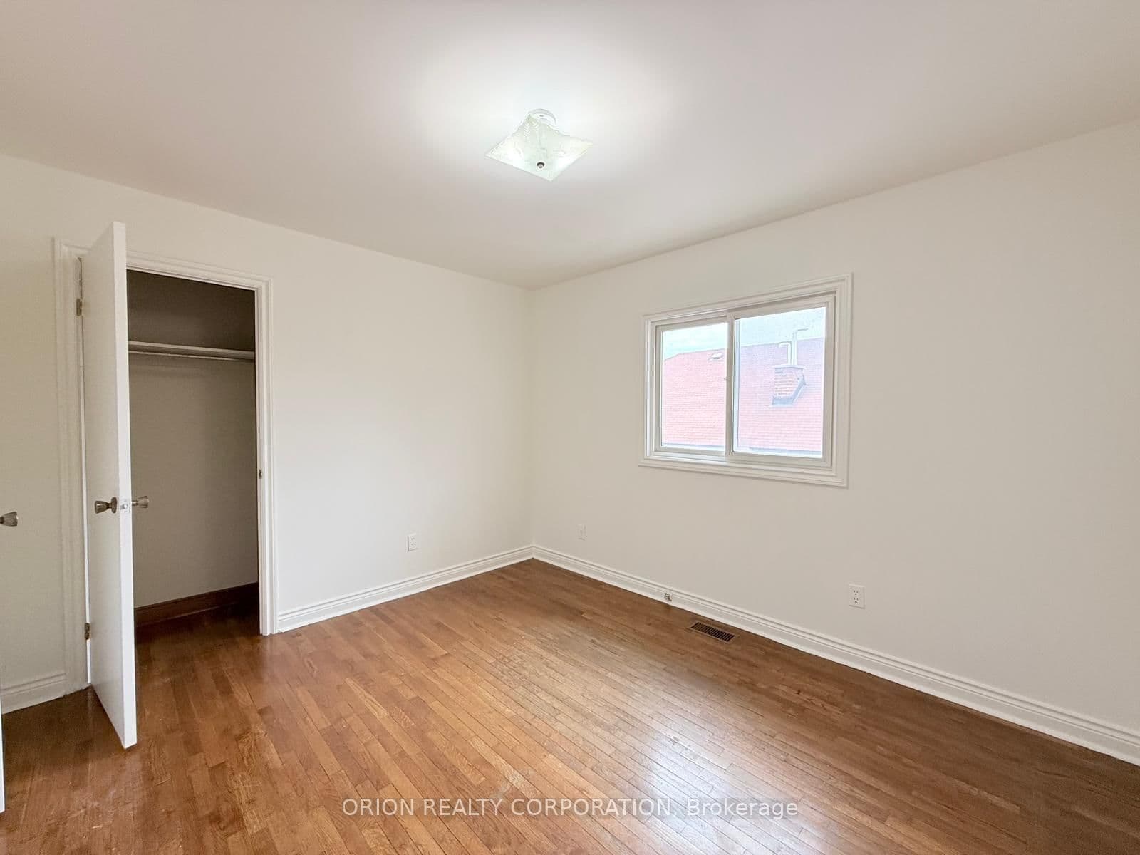 274 Viewmount Avenue, Unit Upper thumbnail 28