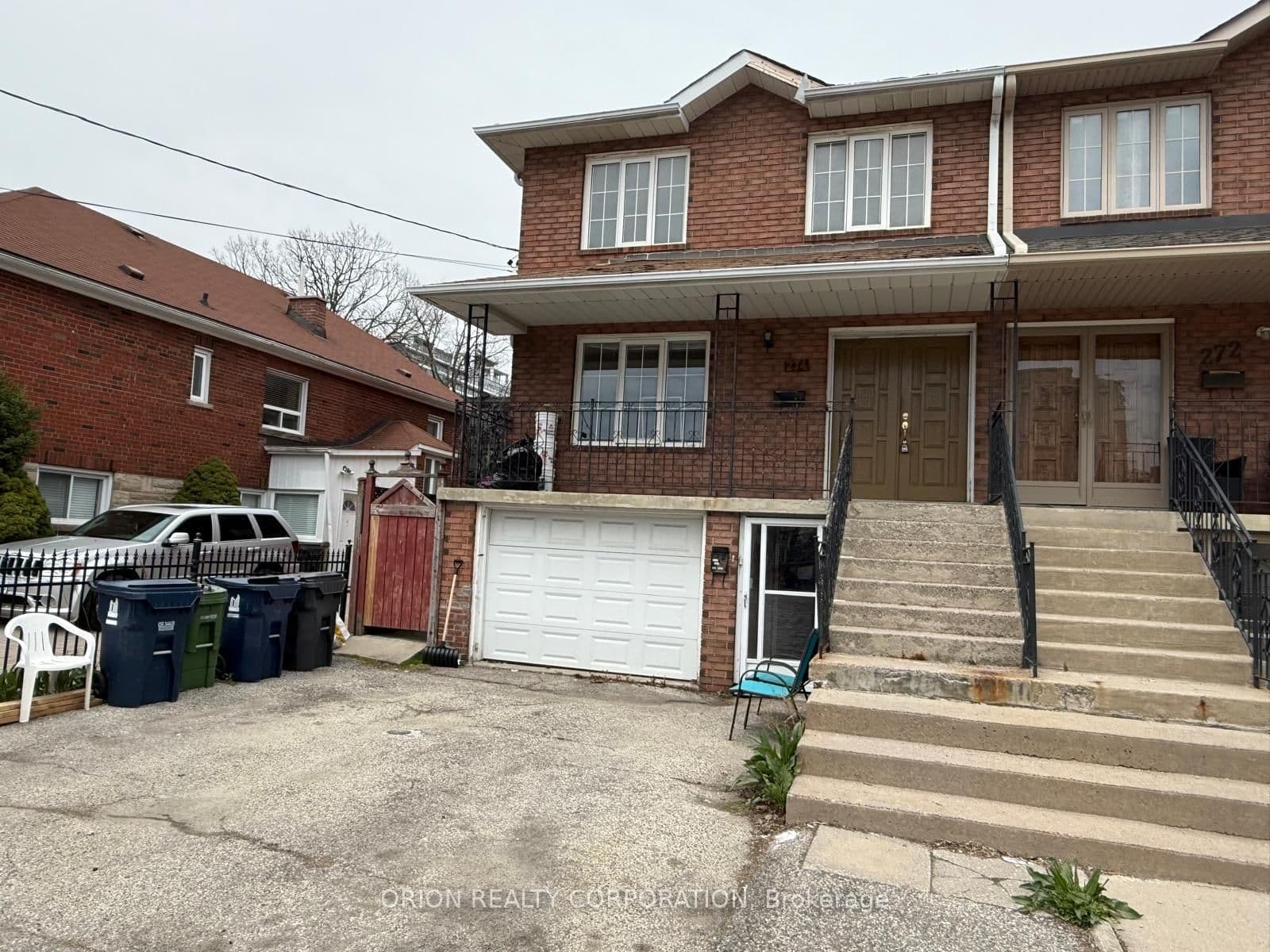 274 Viewmount Avenue, Unit Upper thumbnail 4