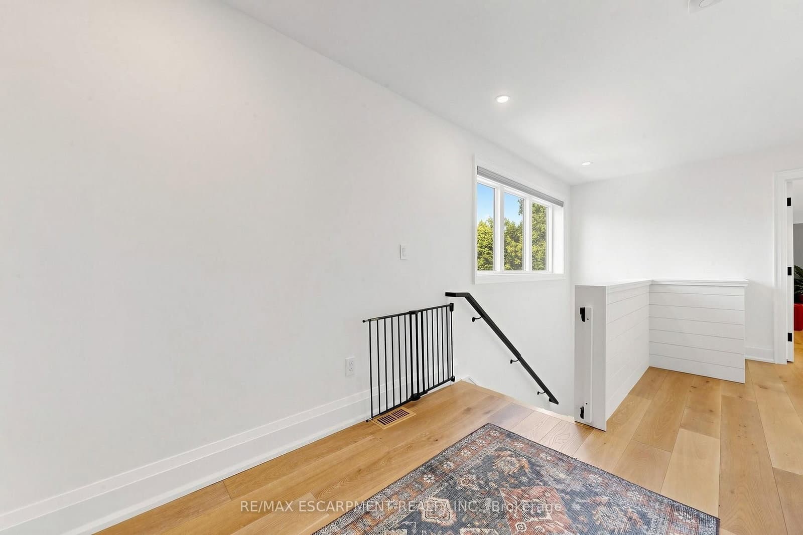 386 Cosburn Crescent thumbnail 18