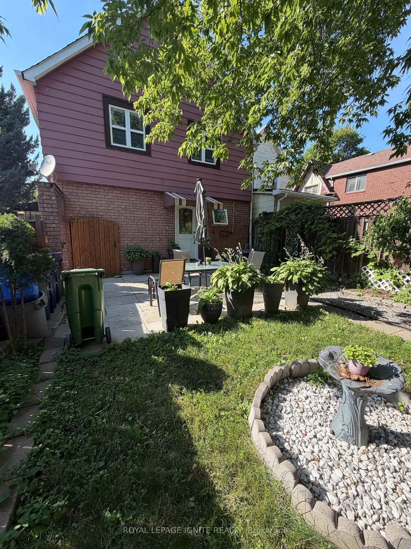 35 Hillary Avenue thumbnail 11