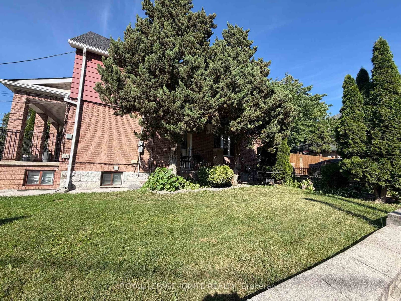 35 Hillary Avenue thumbnail 16