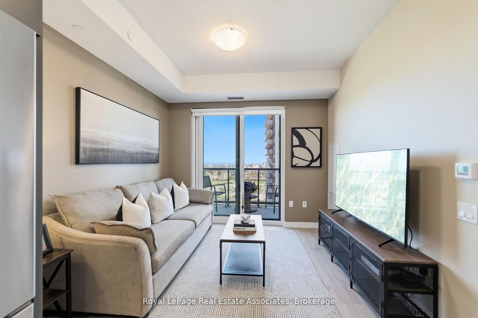 8 Nahani Way, Unit 3118 thumbnail 14