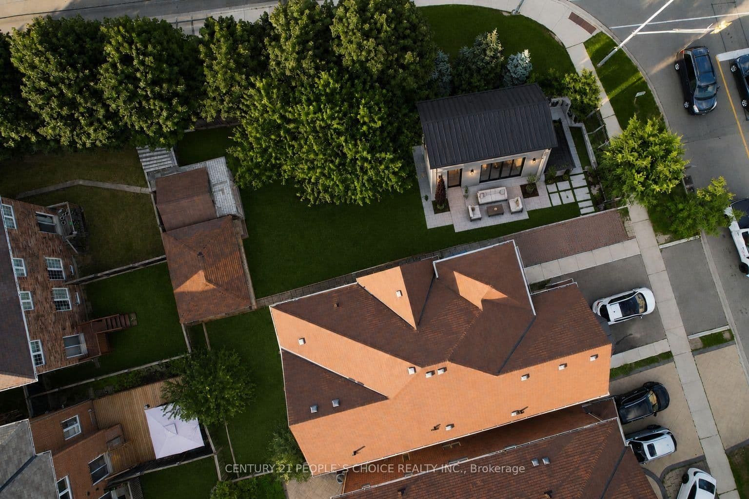 751 White Clover Way thumbnail 8