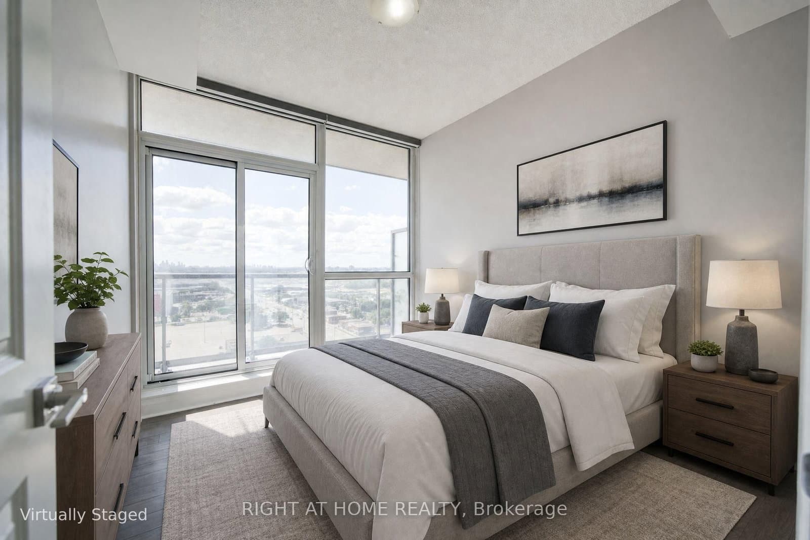 15 Zorra Street, Unit 1807 thumbnail 22