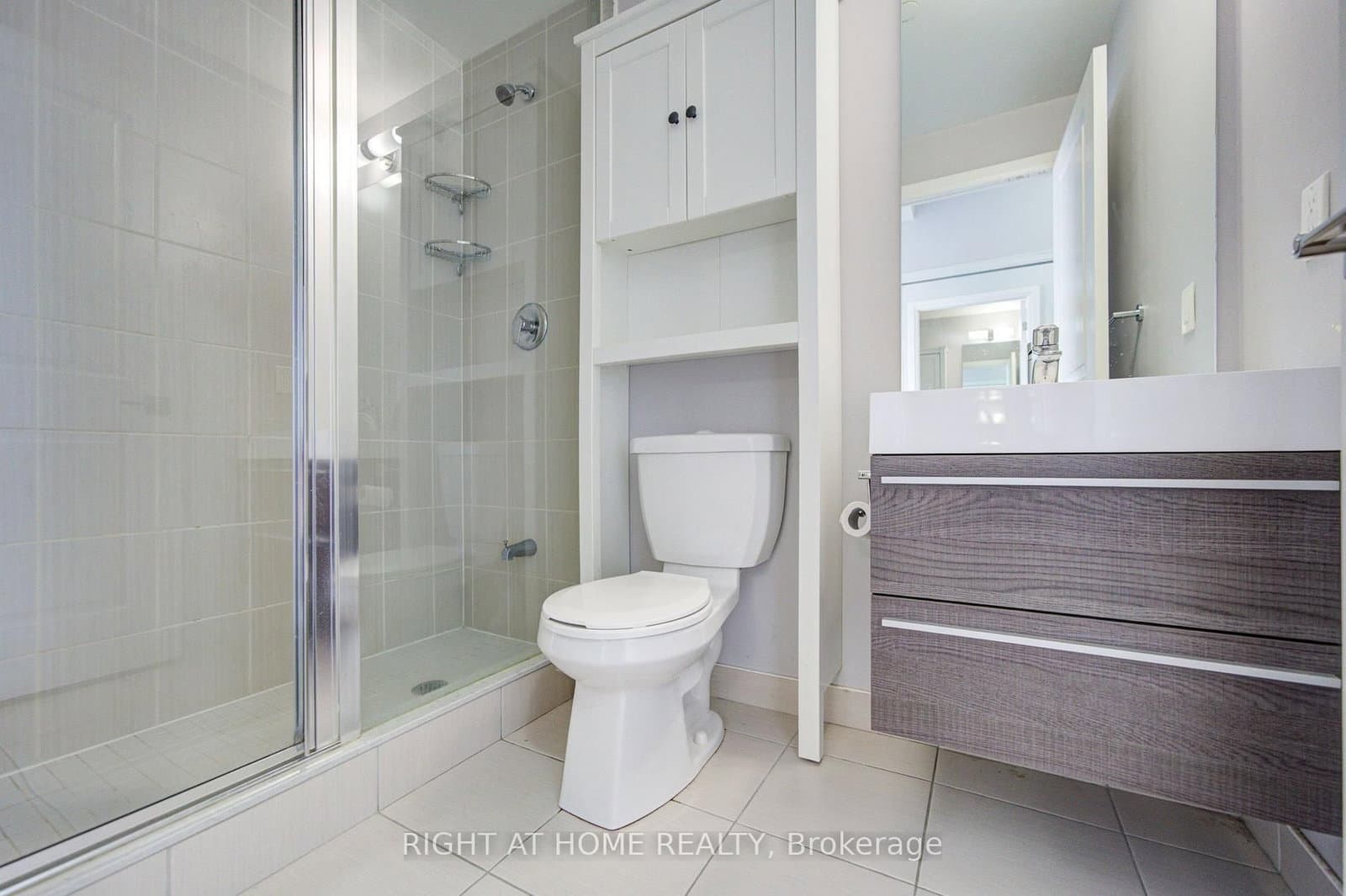 15 Zorra Street, Unit 1807 thumbnail 24